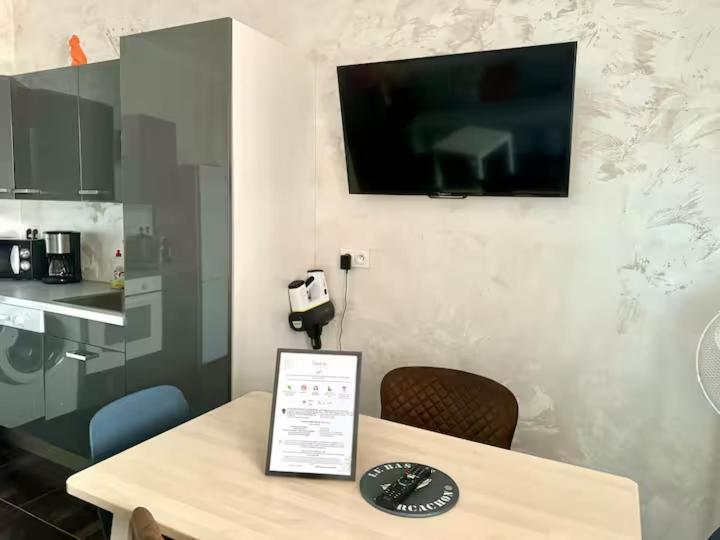Grand Hotel - Magnifique Appartement Bord De Plage Centrale อาร์กาชง ภายนอก รูปภาพ